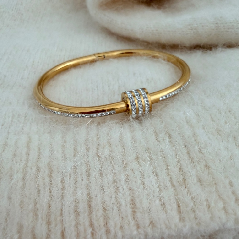 Elegant Gold and Silver Bangle Bracelet